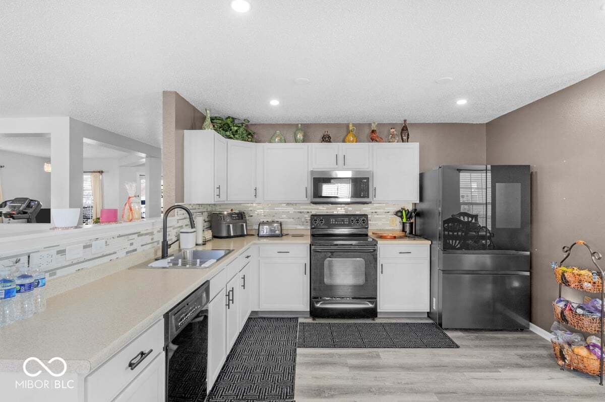 10816 Zimmerman Lane Indianapolis, IN 46231 - Photo 10 of 22