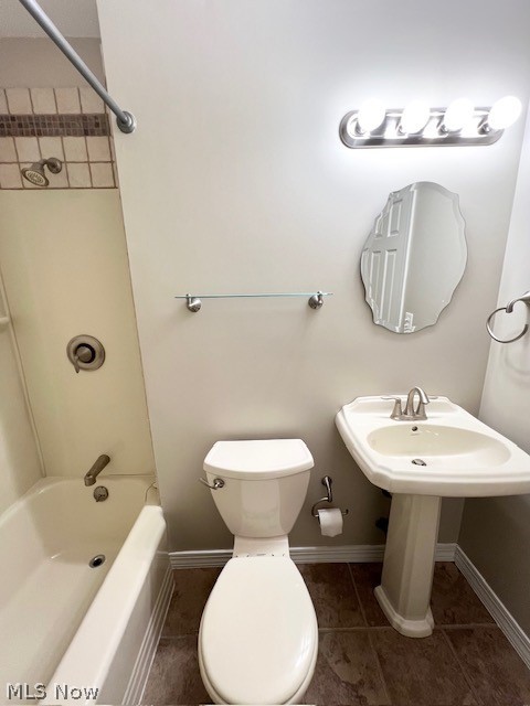 20301 Shelburne Road, Unit 8B Shaker Heights, OH 44118 - Photo 33 of 34