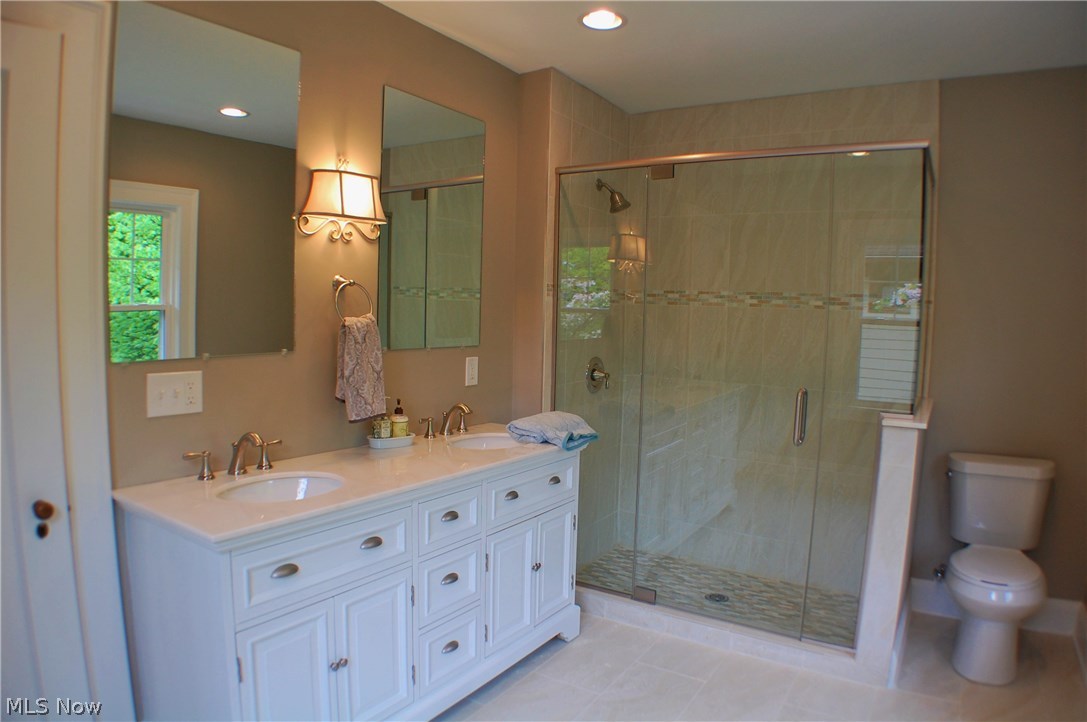 2277 Lamberton Road Cleveland, OH 44118 - Photo 15 of 34 Master bath with double vanity, LARGE shower with custom tile work