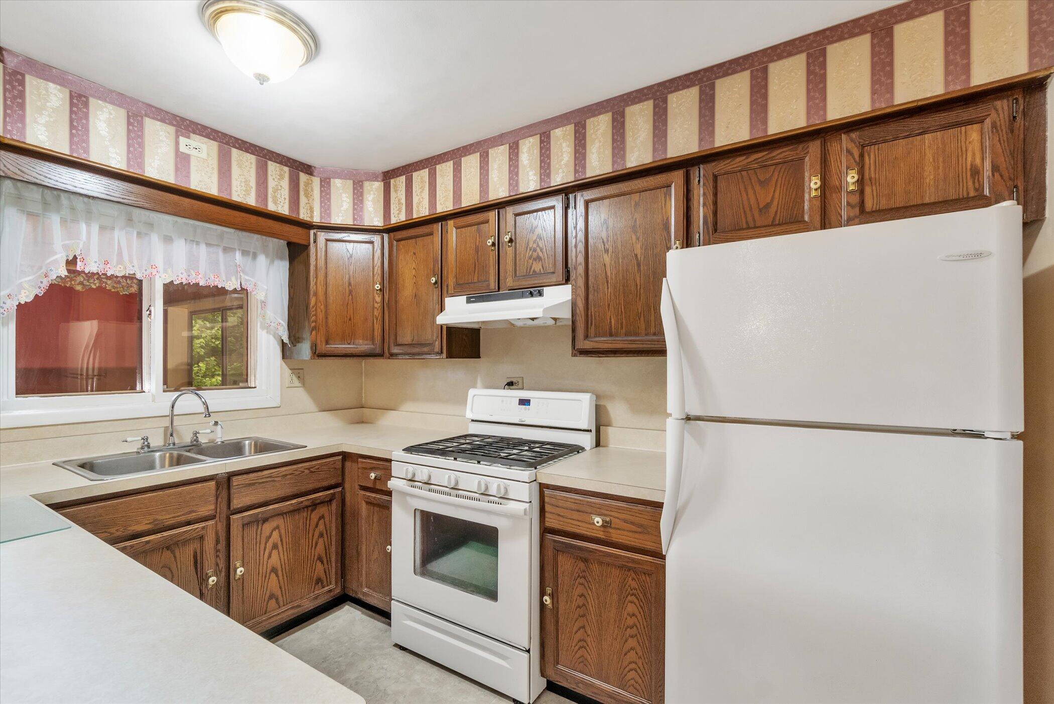 5673 Ackerson Lake Road Jackson, MI 49201 - Photo 17 of 55 19-5673-Ackerson-Lake-Rd-WindowStill-Rea