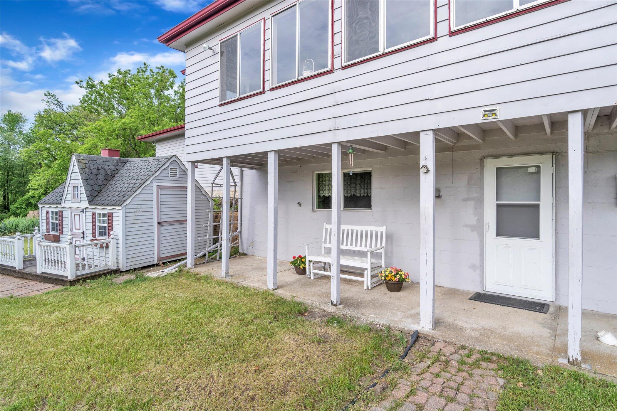 5673 Ackerson Lake Road Jackson, MI 49201 - Photo 43 of 55 45-5673-Ackerson-Lake-Rd-WindowStill-Rea