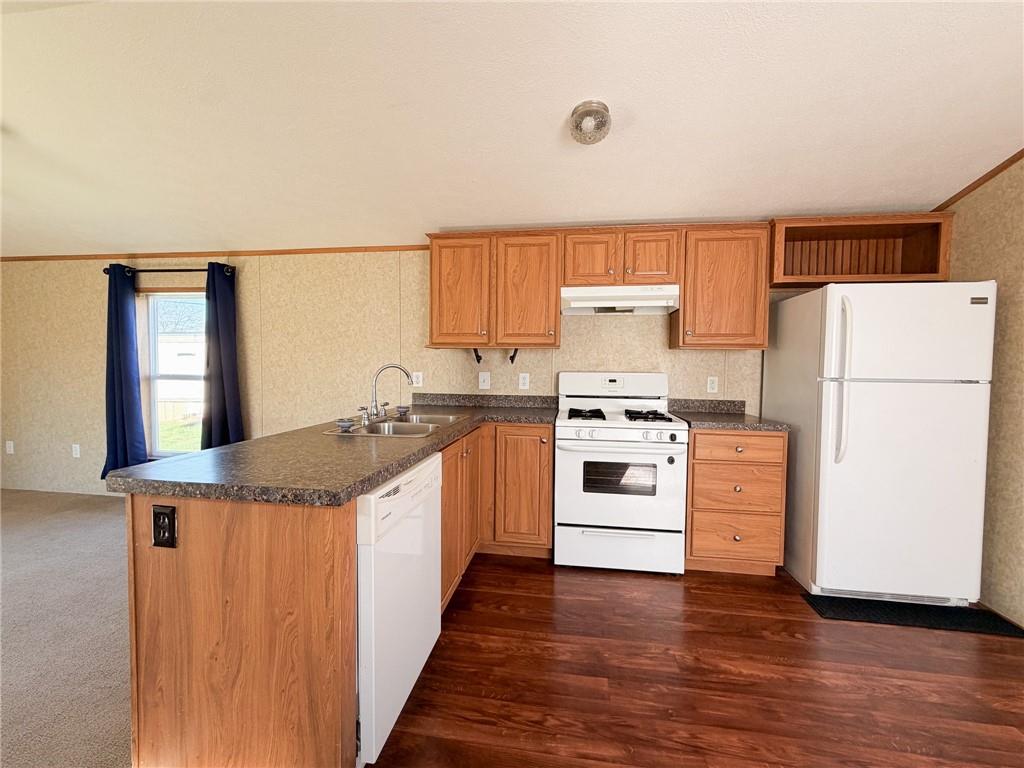 422 Magnolia Street Rochester, PA 15074 - Photo 8 of 18