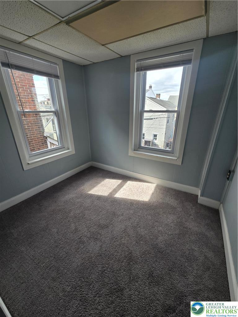 535 Pine Street Bethlehem, PA 18018 - Photo 10 of 11 an empty room with windows