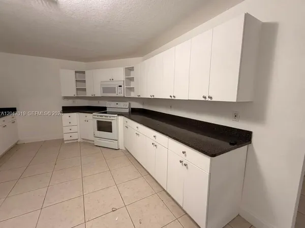 $2,600 | 1451 Egret Road, Homestead, FL 33035