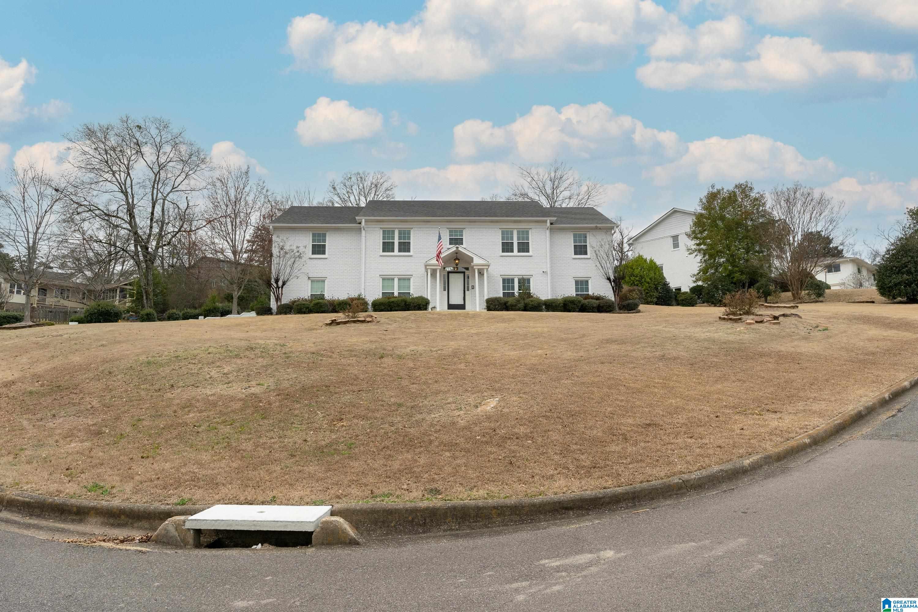 736 Rockbridge Road Birmingham, AL 35216 - Photo 2 of 51