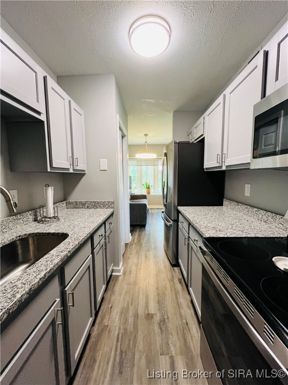 2900 Middle Road, Unit 11 Jeffersonville, IN 47130 - Photo 3 of 23