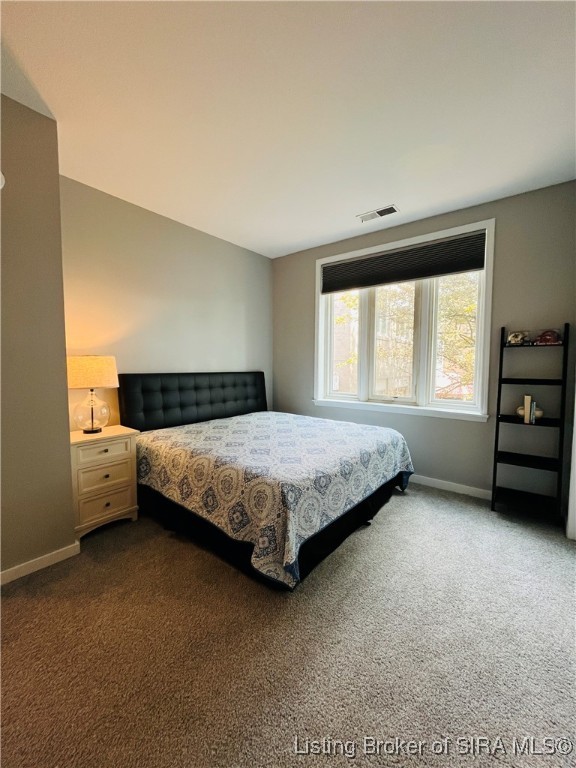 2900 Middle Road, Unit 11 Jeffersonville, IN 47130 - Photo 8 of 23 Primary Bedroom