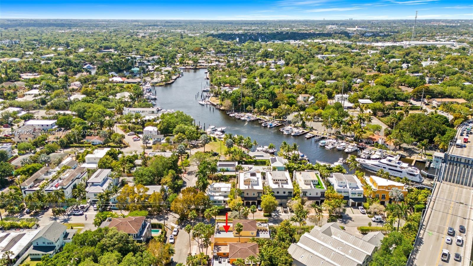 419 Southwest 5th Street, Unit 419 Fort Lauderdale, FL 33315 - Photo 32 of 44 view of city and mountain