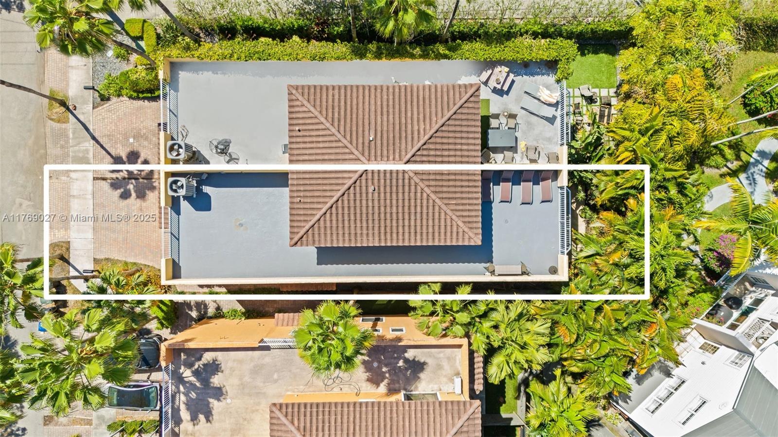 419 Southwest 5th Street, Unit 419 Fort Lauderdale, FL 33315 - Photo 44 of 44 aerial view of a house with a yard and sitting area