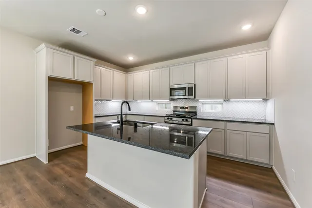 $397,989 | 4214 Red Cedar Ring Lane, Pinehurst, TX 77362