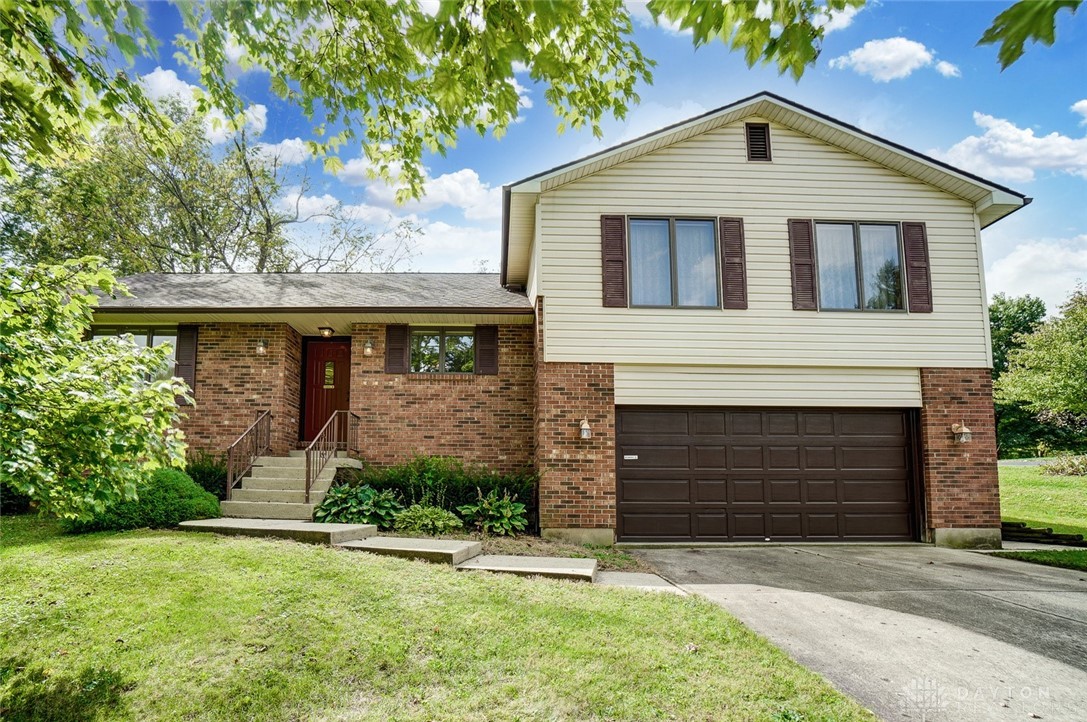 4117 Ridgecliff Drive Dayton, OH 45440 - Photo 1 of 45