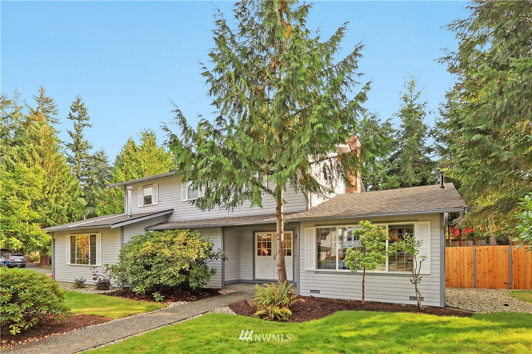 1808 175th Place Southeast Bothell, WA 98012 - Photo 3 of 23 Gallery Image 3