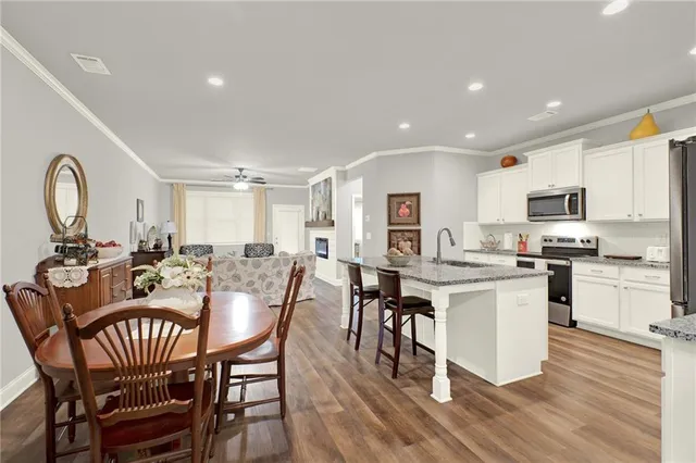 $399,900 | 5310 Gray Birch Bend, Flowery Branch, GA 30542