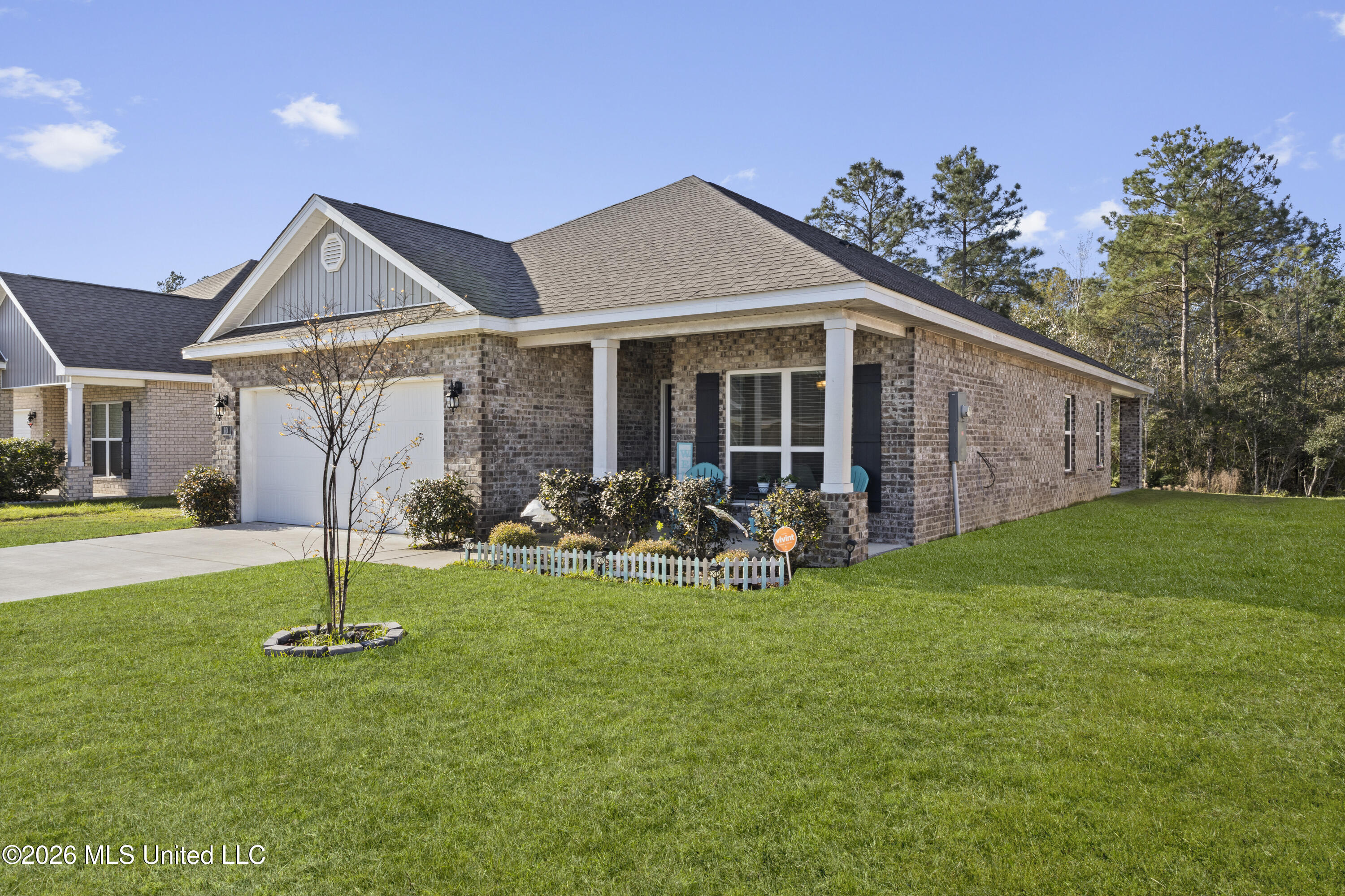 80 Saltmeadow Circle Ocean Springs, MS 39564 - Photo 2 of 31 0002