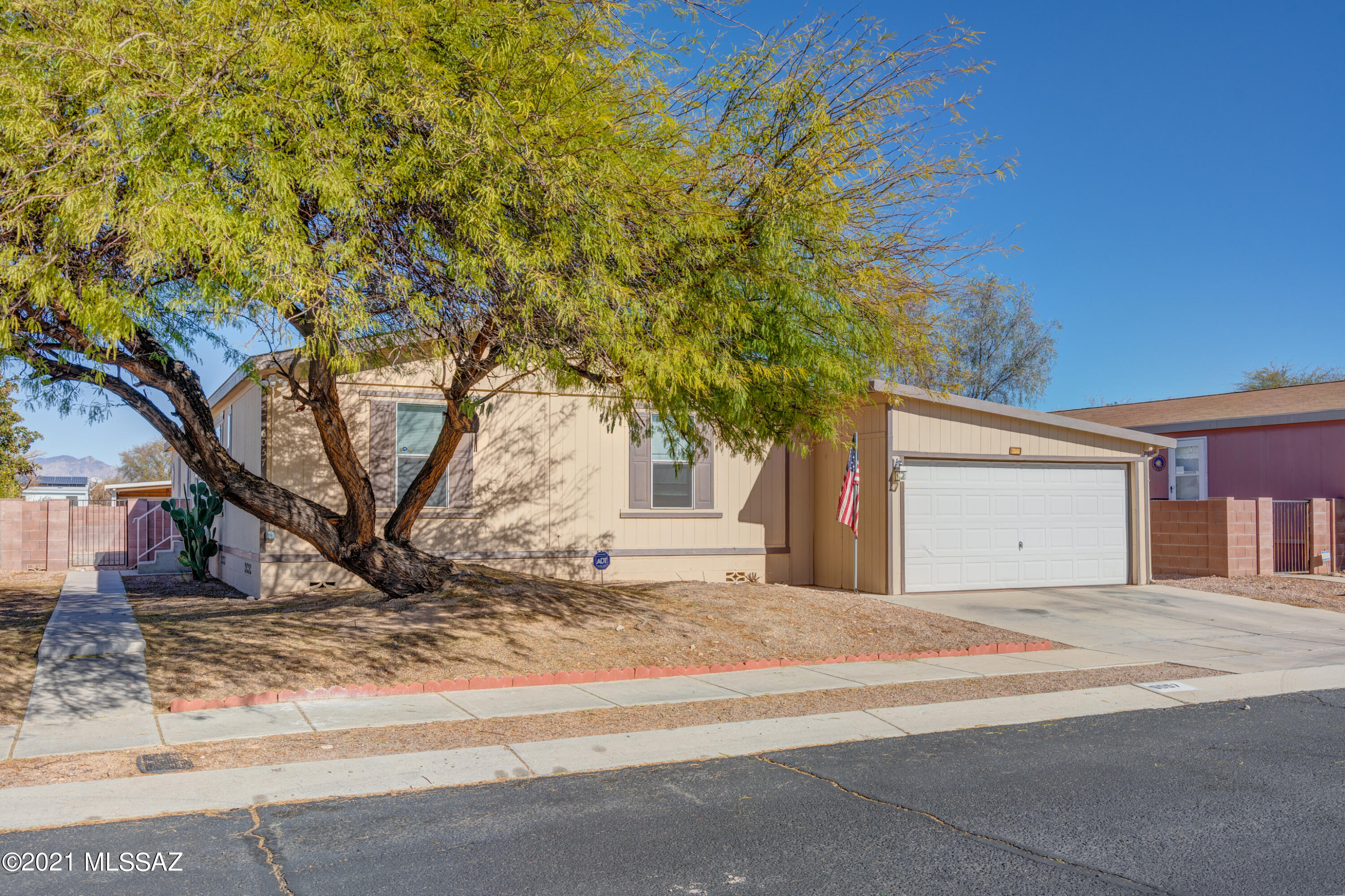 6057 East Window Ridge Lane Tucson, AZ 85756 - Photo 1 of 50 Gallery Image 1