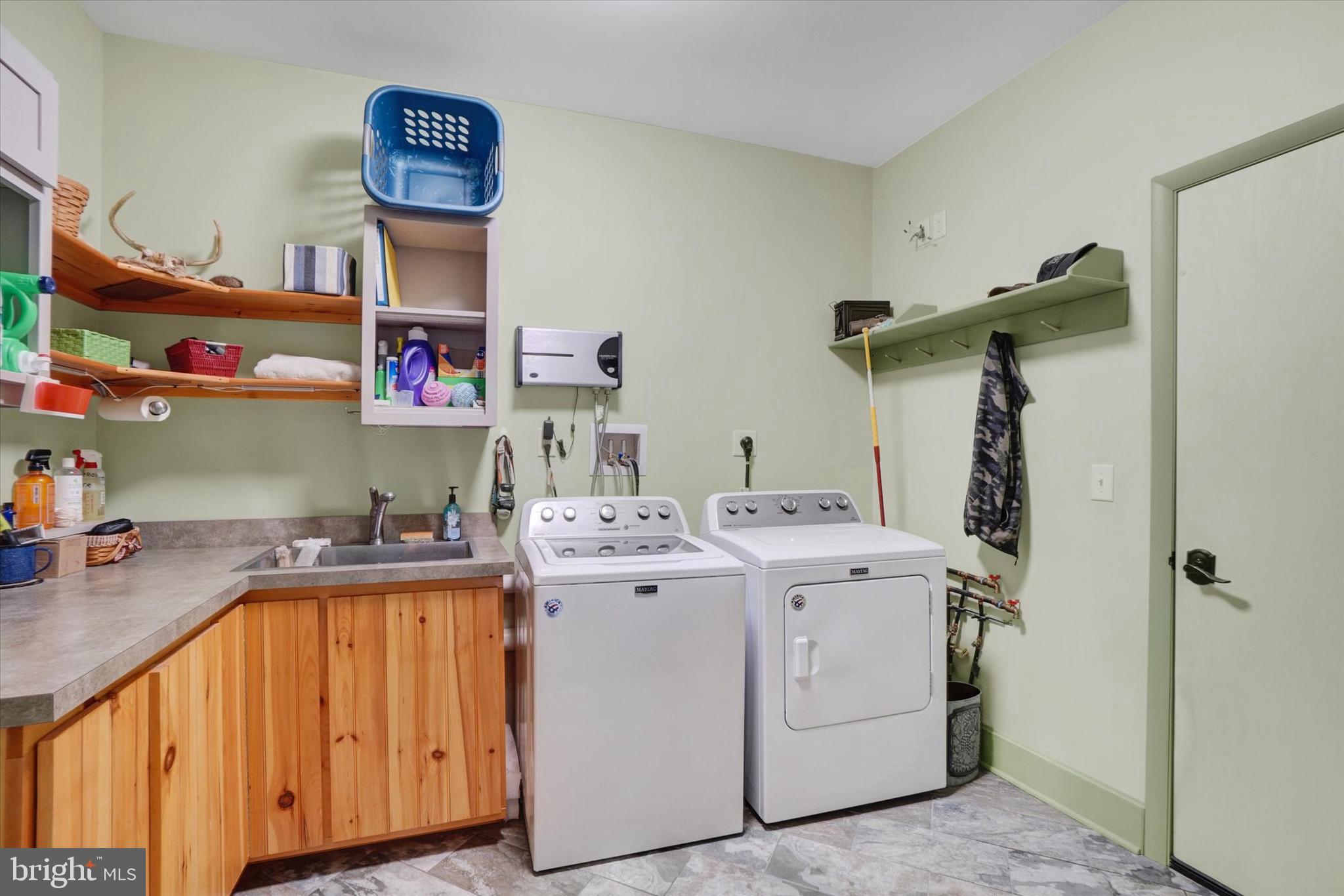127 Halls Road Red Lion, PA 17356 - Photo 30 of 133 a utility room with dryer and washer