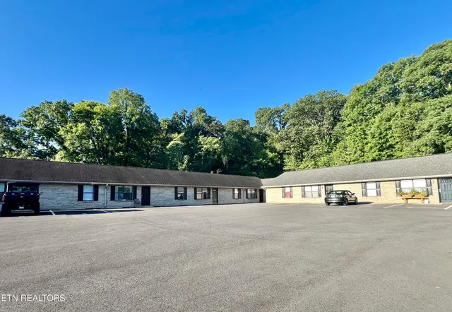 $2,300,000 | 2709 Roberts Road, Kodak, TN 37764