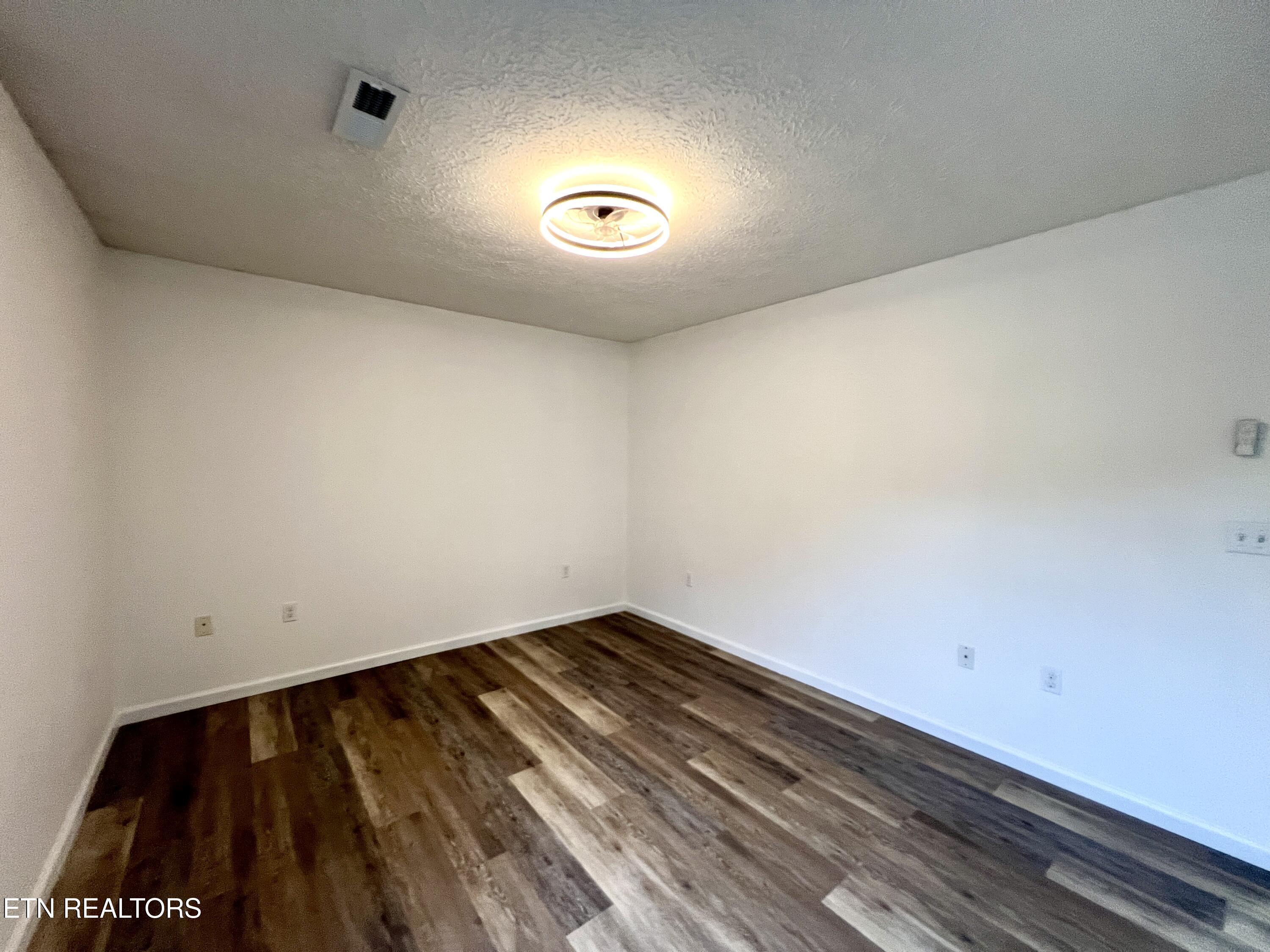 2709 Roberts Road Kodak, TN 37764 - Photo 29 of 40 20251007_124808482_iOS