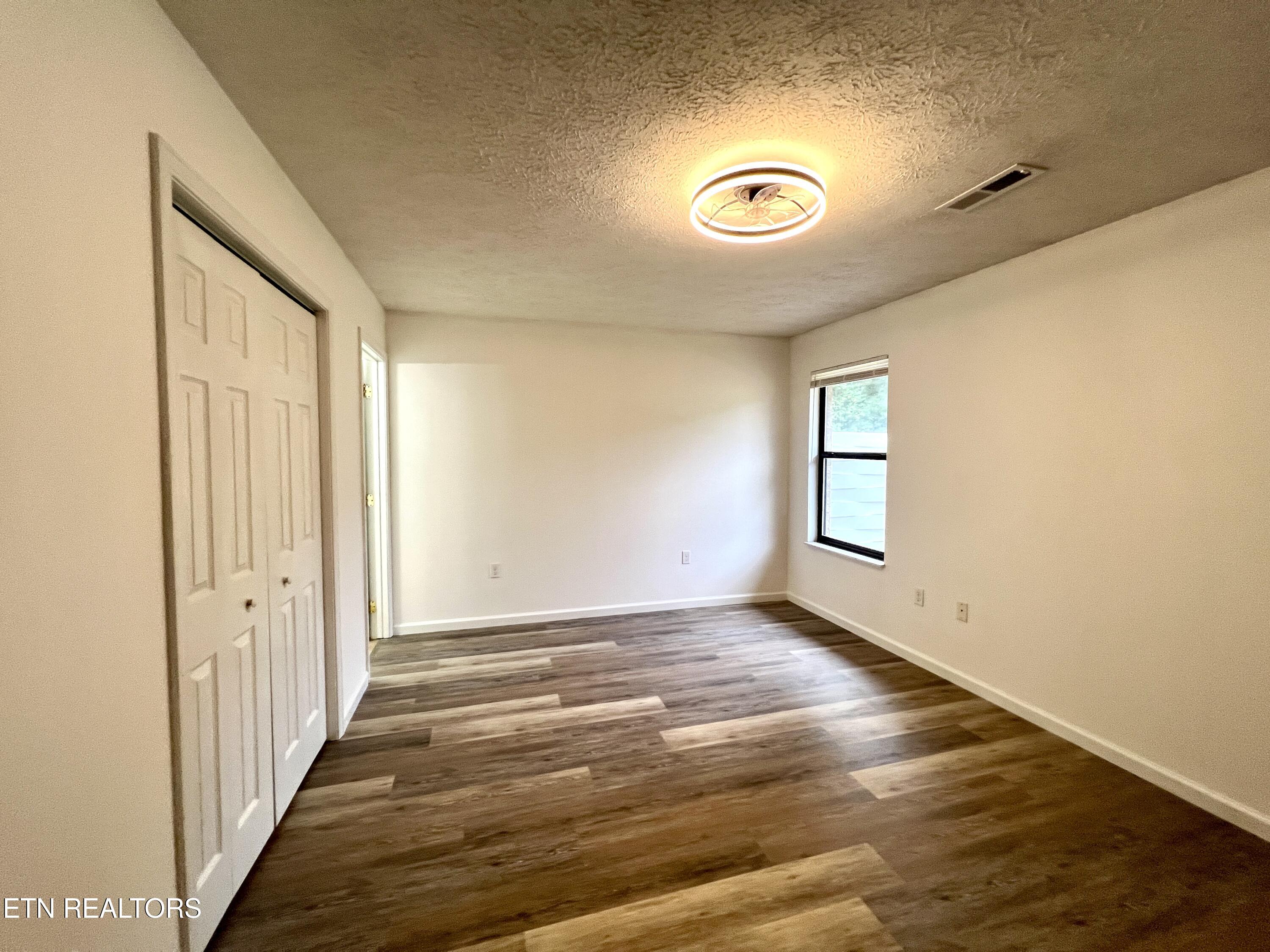 2709 Roberts Road Kodak, TN 37764 - Photo 37 of 40 20251007_124954275_iOS