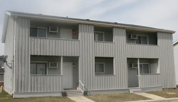 $450,000 | 115 Harbor Drive, Oswego, IL 60543