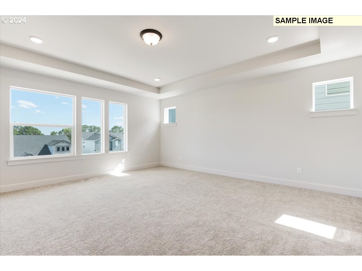 12199 Southwest Strobel Road Beaverton, OR 97007 - Photo 6 of 9 Gallery Image 6