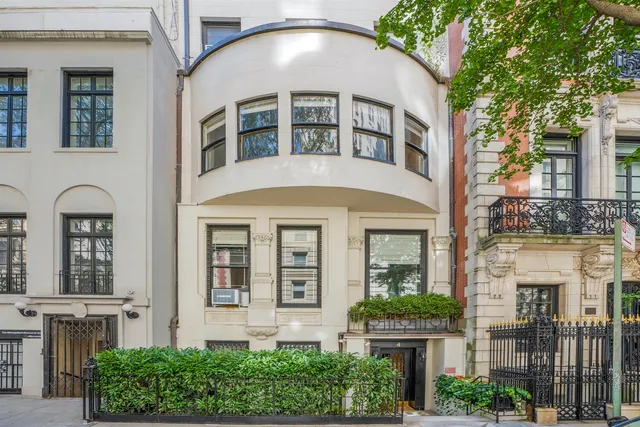 $1,995,000 | 4 East 82nd Street, Unit 1F2F | Upper East Side