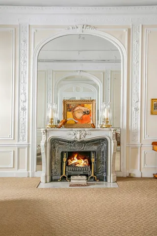 $1,995,000 | 4 East 82nd Street, Unit 1F2F | Upper East Side