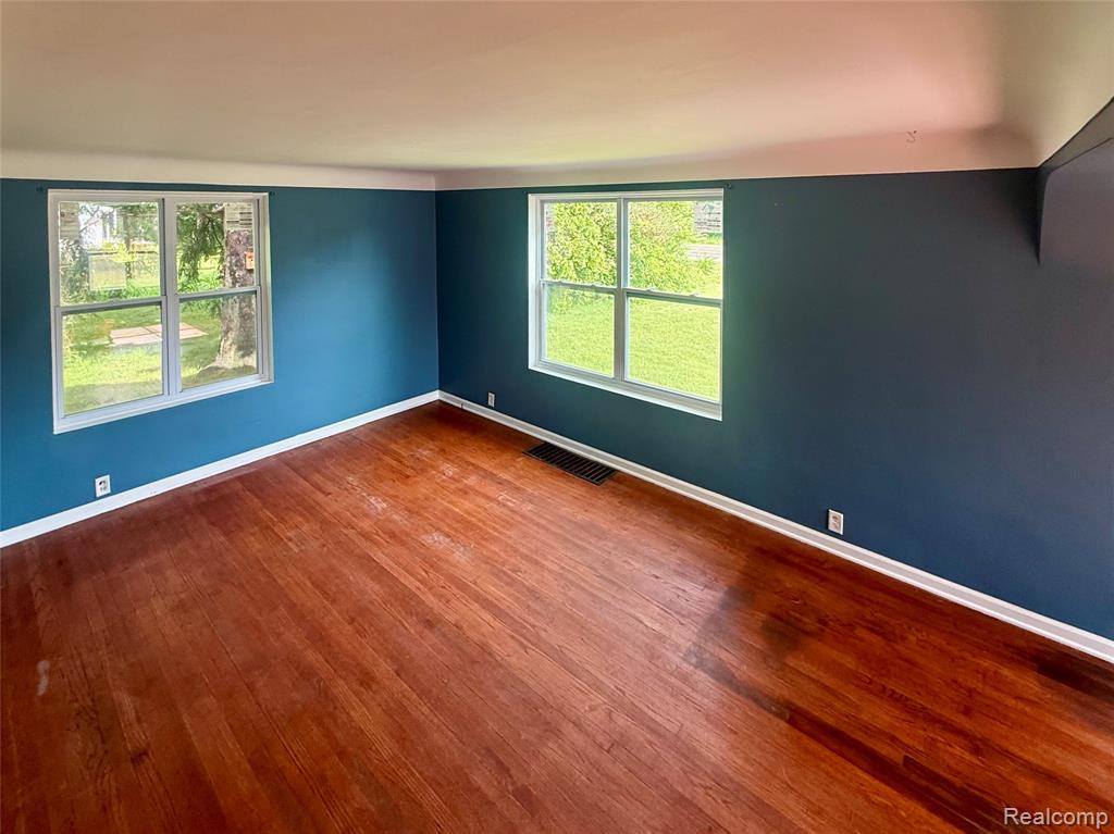 5388 Davison Road Lapeer, MI 48446 - Photo 4 of 10