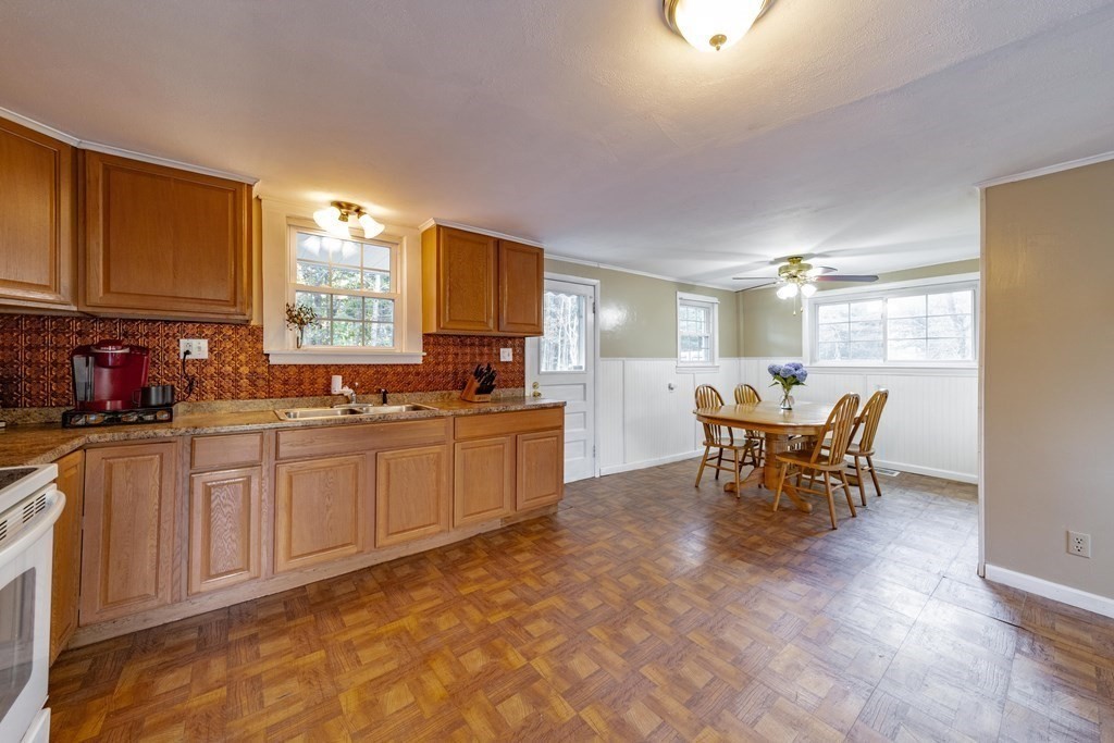 55 NW Road Westfield, MA 01085 - Photo 5 of 34 Gallery Image 5