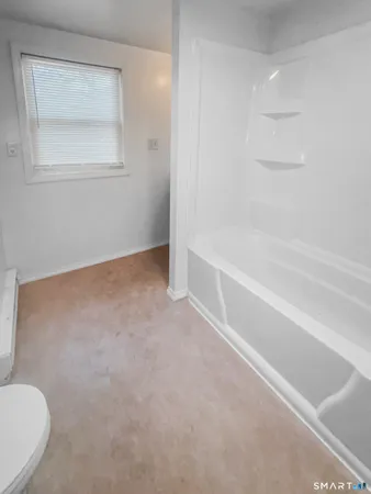 $1,400 | 1235 Bank Street, Unit 2, Waterbury, CT 06708