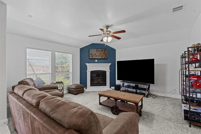 $410,000 | 3900 Moorcroft Road, Frisco, TX 75036