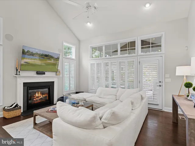 $925,000 | 31207 Whitecap Way, Selbyville, DE 19975