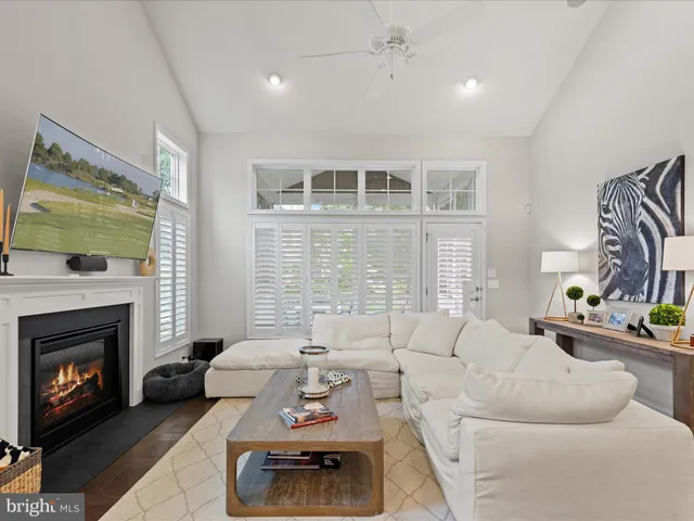 $925,000 | 31207 Whitecap Way, Selbyville, DE 19975