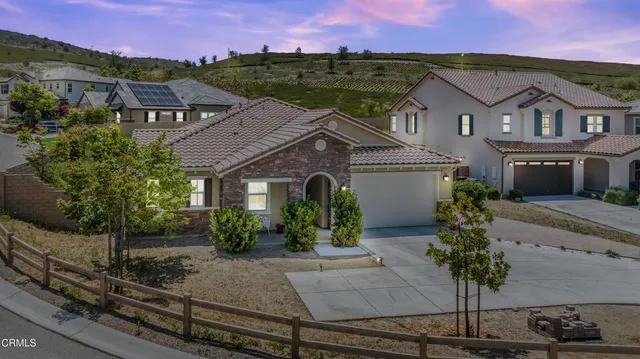 $1,149,990 | 566 Purple Sage Lane, Simi Valley, CA 93065