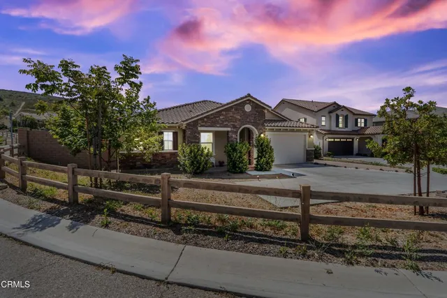 $1,149,990 | 566 Purple Sage Lane, Simi Valley, CA 93065