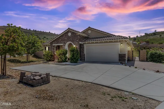 $1,149,990 | 566 Purple Sage Lane, Simi Valley, CA 93065