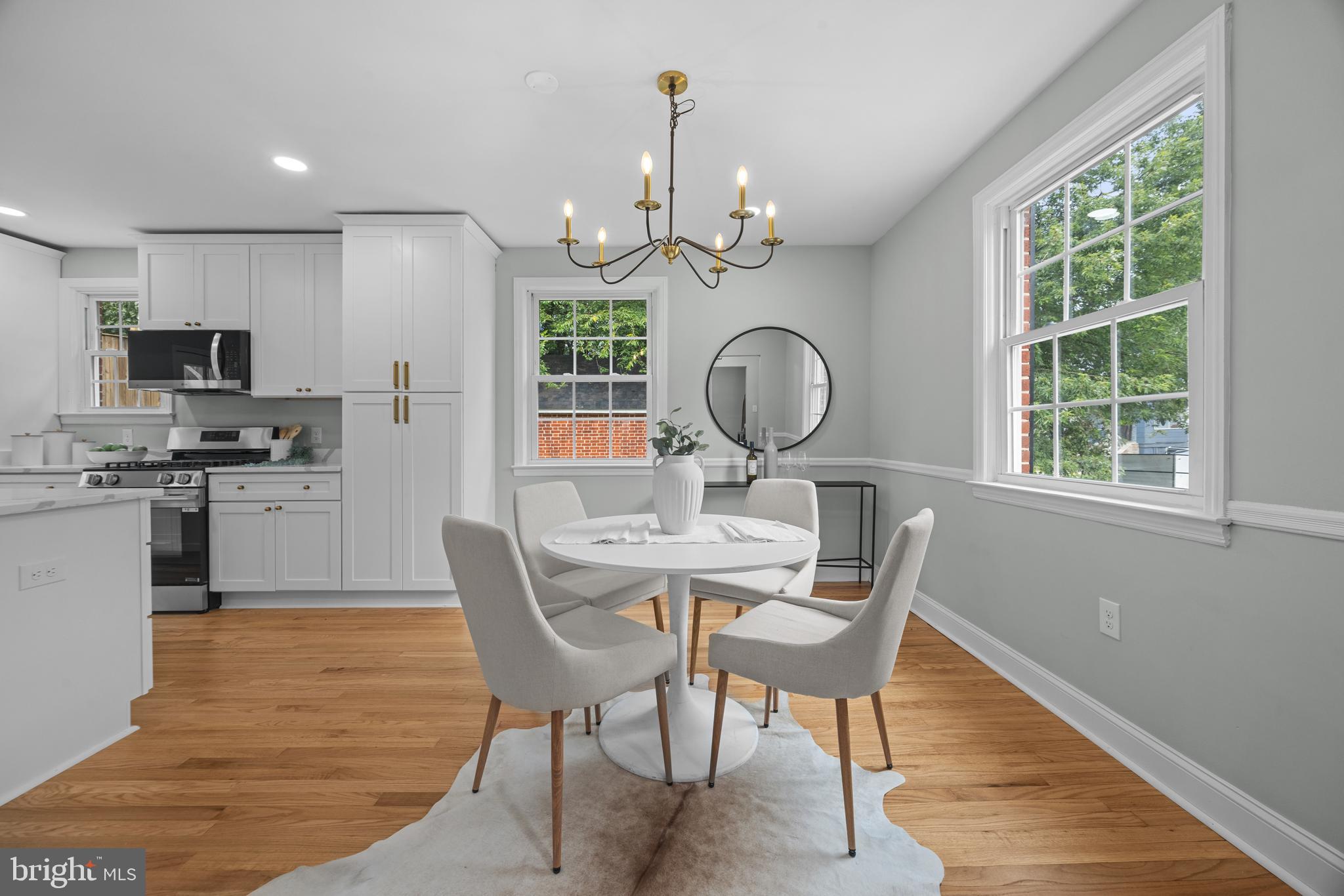 5306 Brabant Road Baltimore, MD 21229 - Photo 6 of 39 Dining space next to kitchen