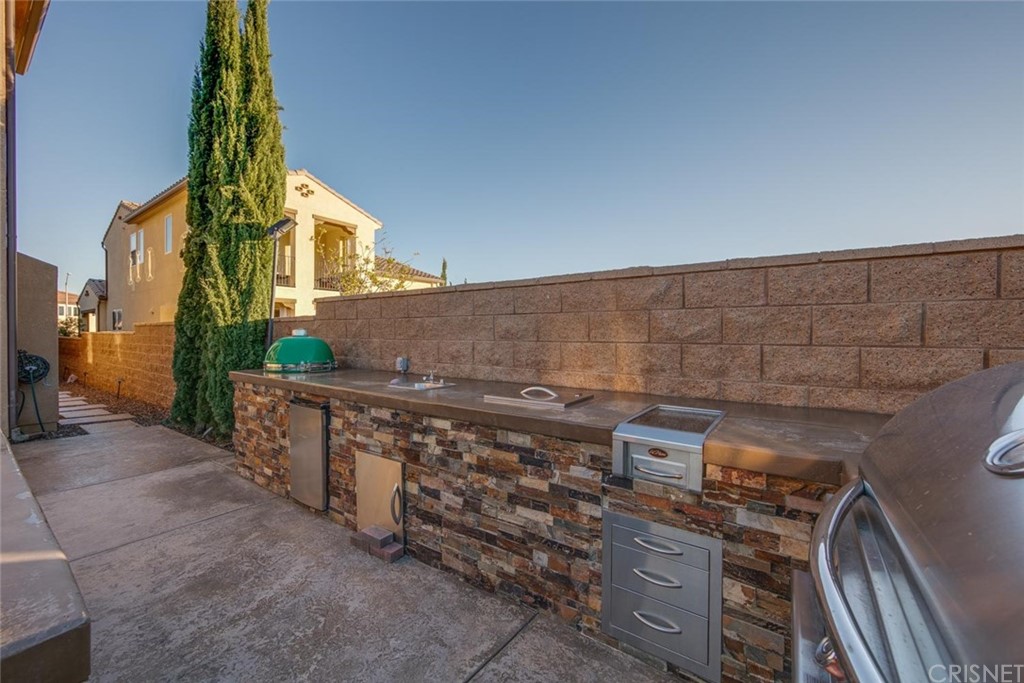 20855 Piazza Way Porter Ranch, CA 91326 - Photo 27 of 38