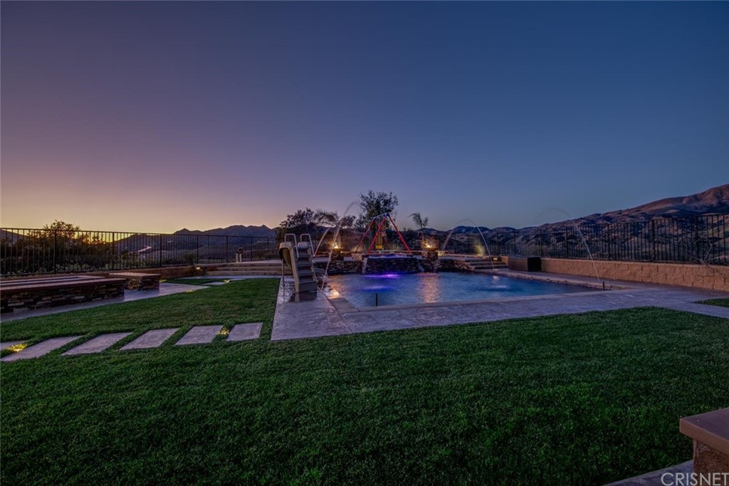 20855 Piazza Way Porter Ranch, CA 91326 - Photo 36 of 38 a view of outdoor space and outdoor space