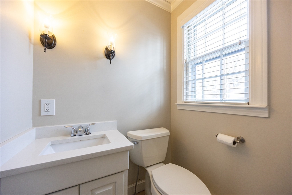 26 Gordon Road Needham, MA 02492 - Photo 15 of 33