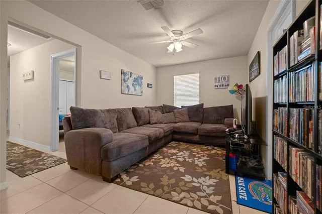 $425,000 | 5128 Grassy Knoll Drive, Tavares, FL 32778