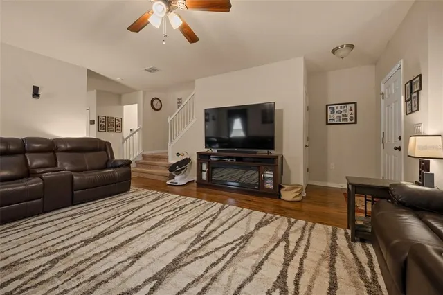 $425,000 | 5128 Grassy Knoll Drive, Tavares, FL 32778