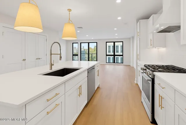 $979,900 | 215 2nd Avenue, Unit 106, Asbury Park, NJ 07712