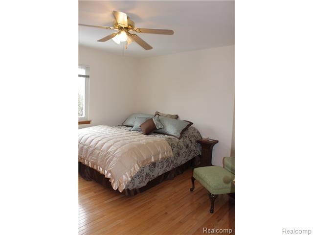 655 South Baldwin Road Oxford, MI 48371 - Photo 6 of 19 Master Bedroom.jpg