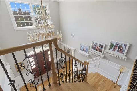 $2,150,000 | 27 Davison Place, Rockville Centre, NY 11570