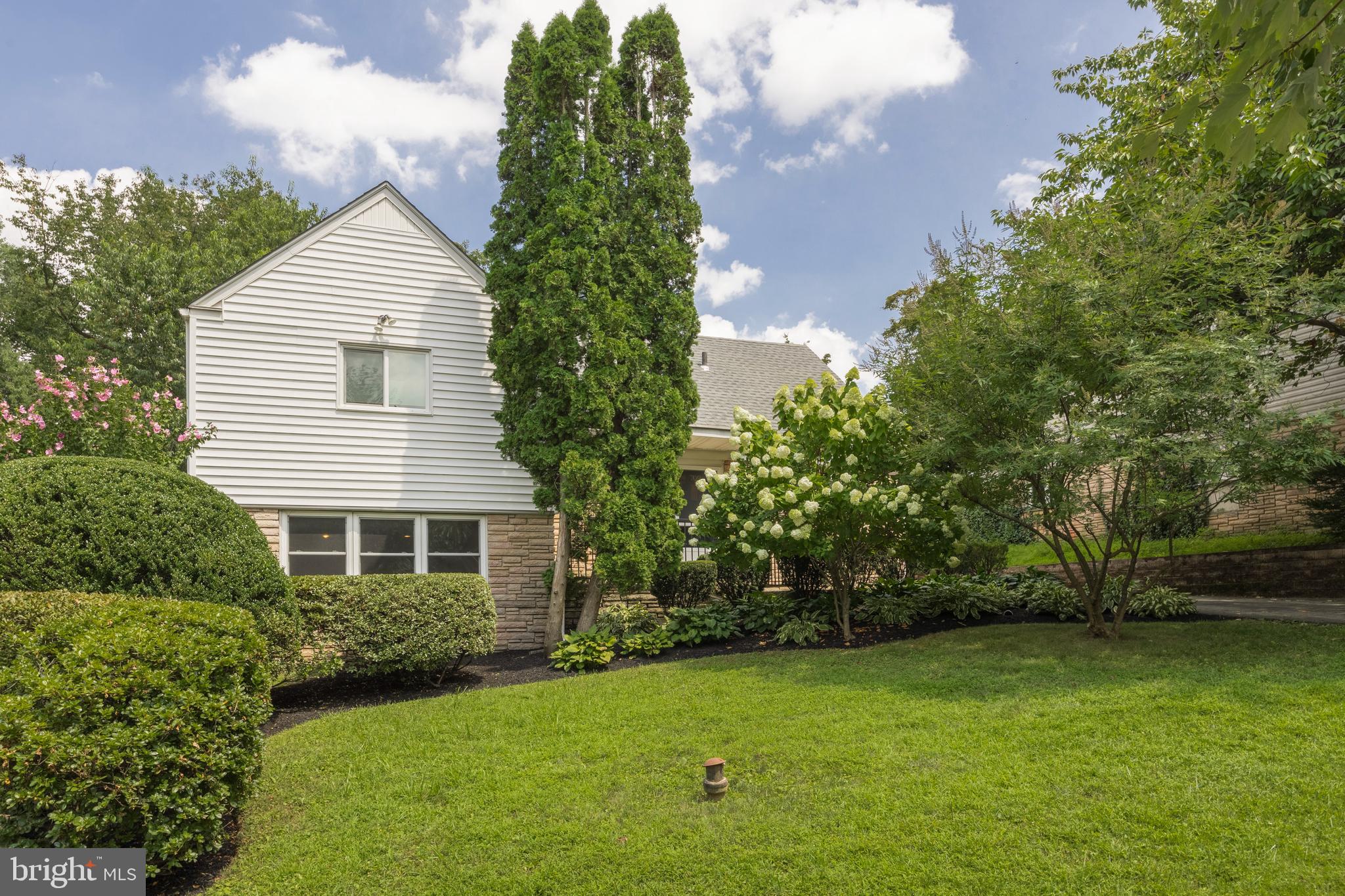 709 Oxford Road Bala Cynwyd, PA 19004 - Photo 1 of 25 Welcome home to 709 Oxford Road!