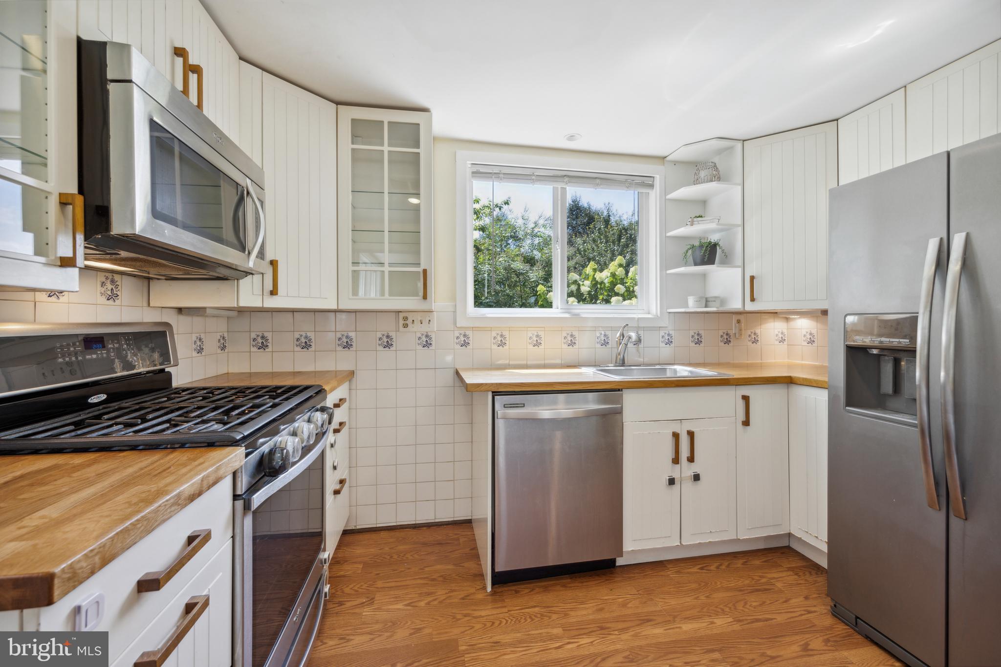 709 Oxford Road Bala Cynwyd, PA 19004 - Photo 13 of 25 Kitchen looks out over dining area