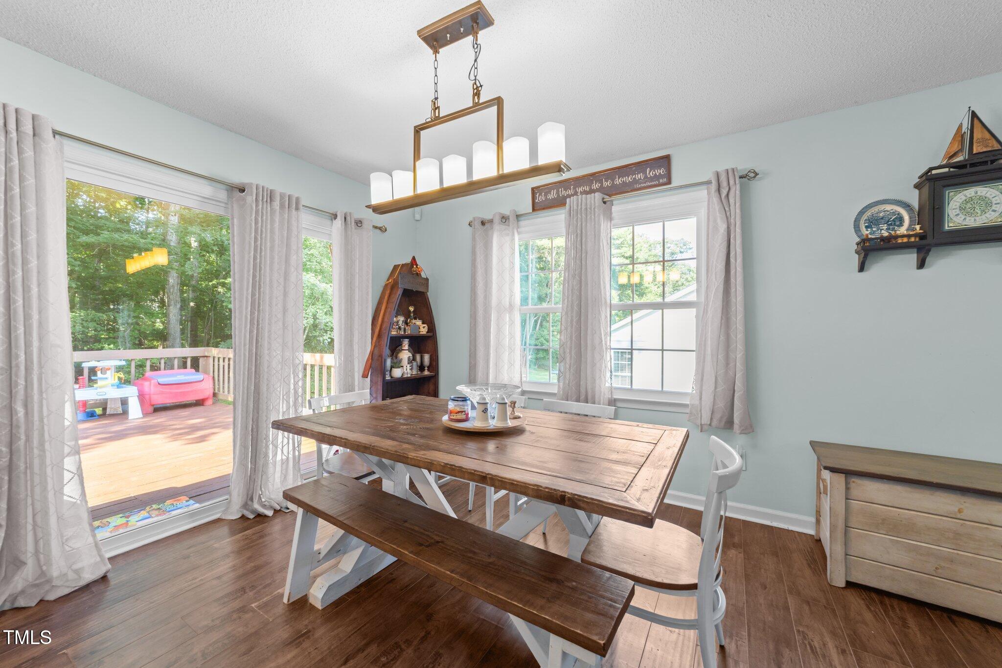 11901 North Exeter Way Raleigh, NC 27613 - Photo 7 of 39 20-web-or-mls-3D5A9337