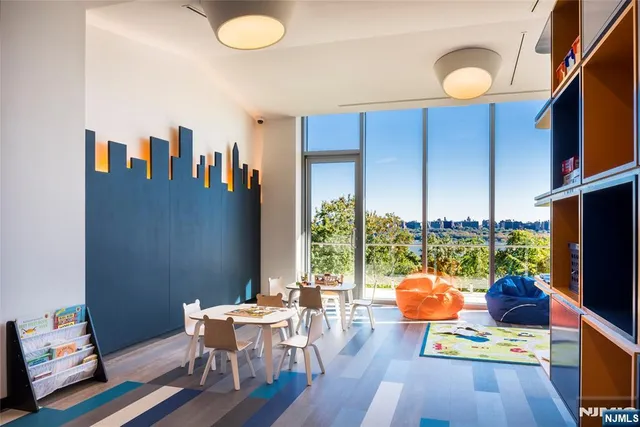 $1,300,000 | 320 Adolphus Avenue, Unit 321, Cliffside Park, NJ 07010