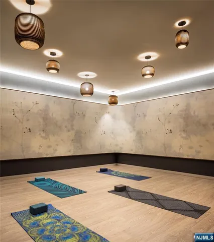 $1,300,000 | 320 Adolphus Avenue, Unit 321, Cliffside Park, NJ 07010